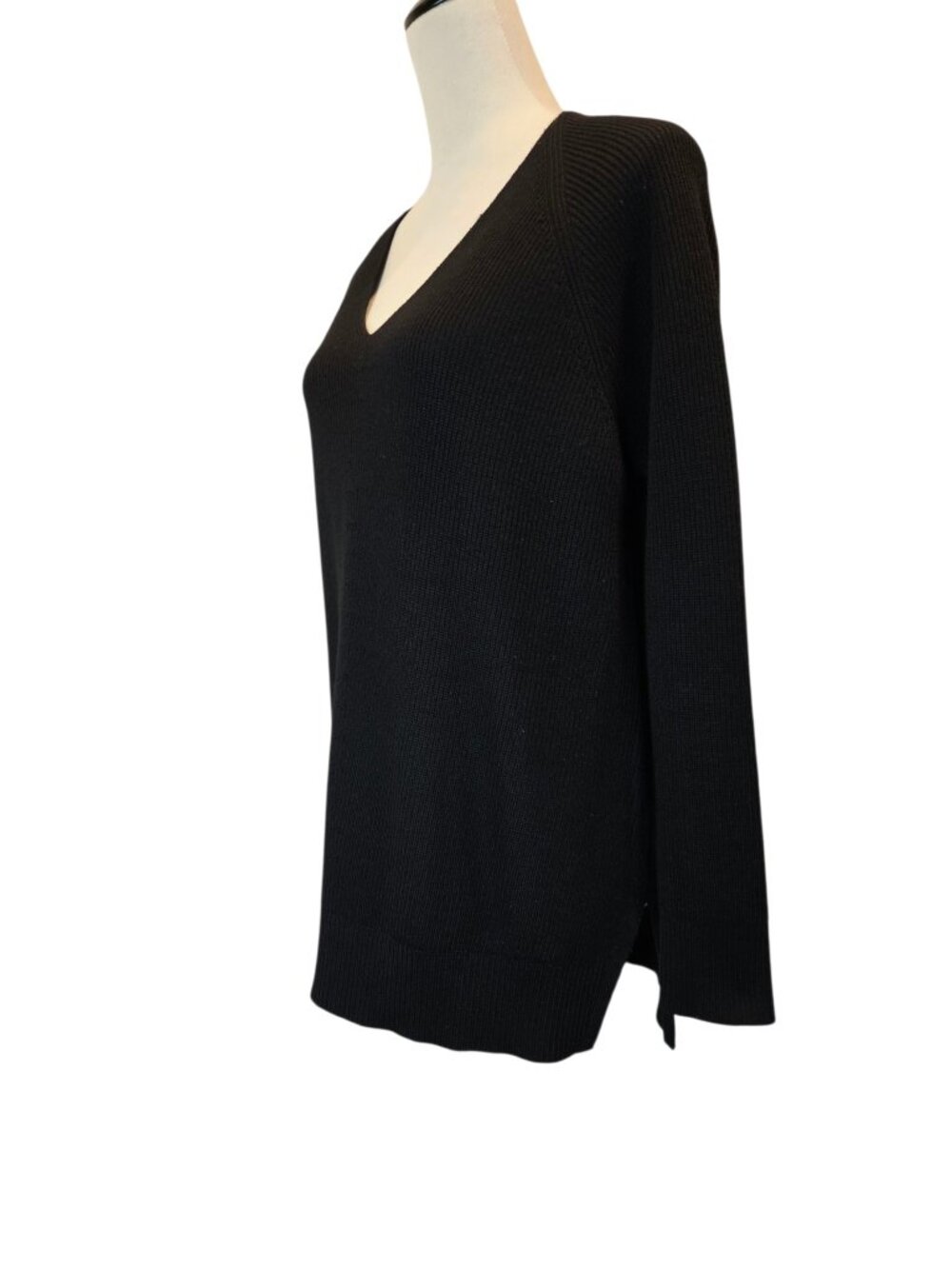 Athleta Hanover Merino Blend Sweater V-Neck Wool-blend in Black SZ M - Picture 6 of 11